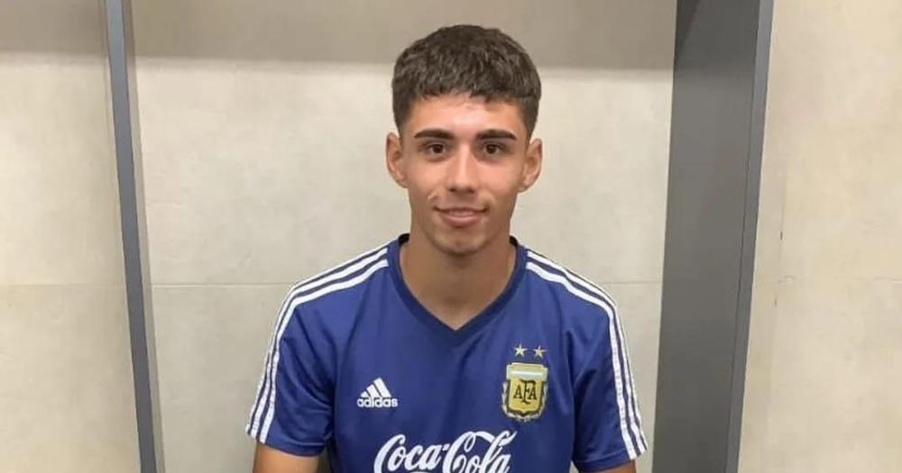 El joven mediocampista de Aldosivi con la celeste y blanca