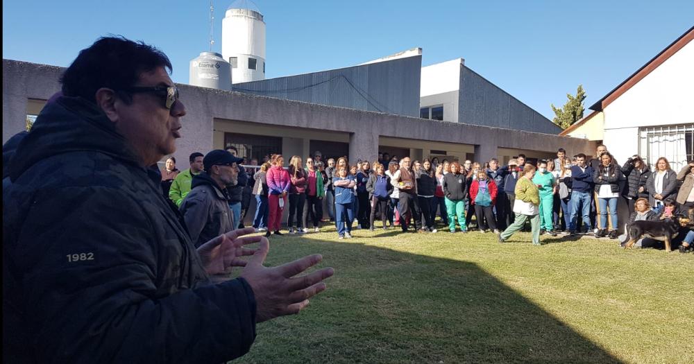 Municipales acordoacute el 45-en-porciento- de aumento y levantoacute la medida de fuerza