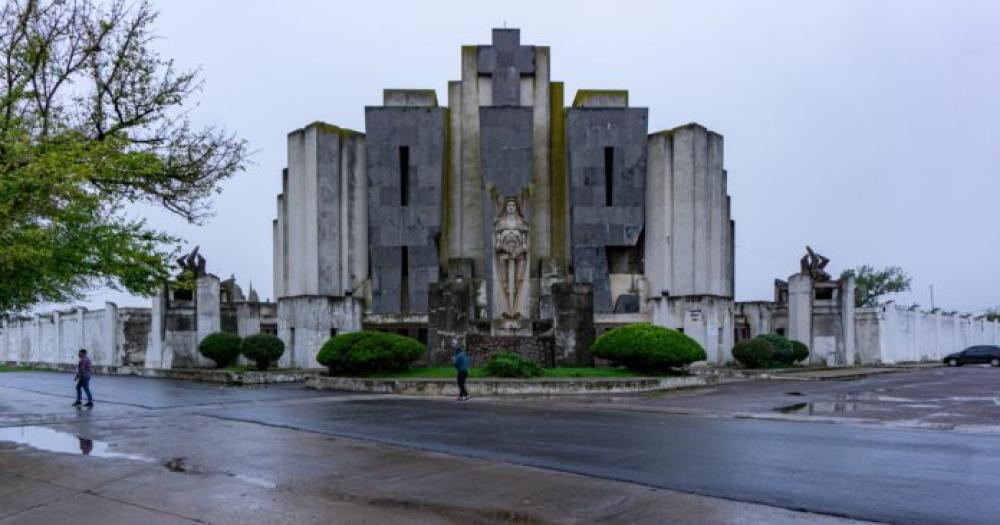 Encuentran 25 planos perdidos de las obras de Francisco Salamone en el municipio de Azul