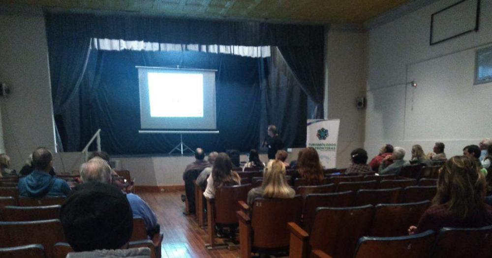 En Sierras Bayas dieron inicio las 2ordf Jornadas Argentinas de Geoturismo