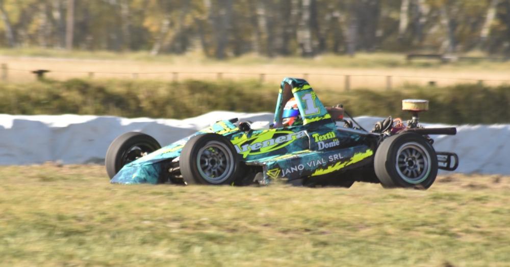 El campeón de la Fórmula Azul Natalio Jugón quedó primero en la planilla de la Fórmula Azul