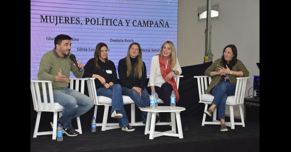 El encuentro estuvo encabezado por el intendente Ezequiel Galli y la diputada nacional Silvia Lospennato