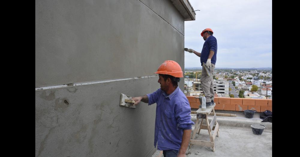 Se busca que las obras estén ocupadas por mano de obra local