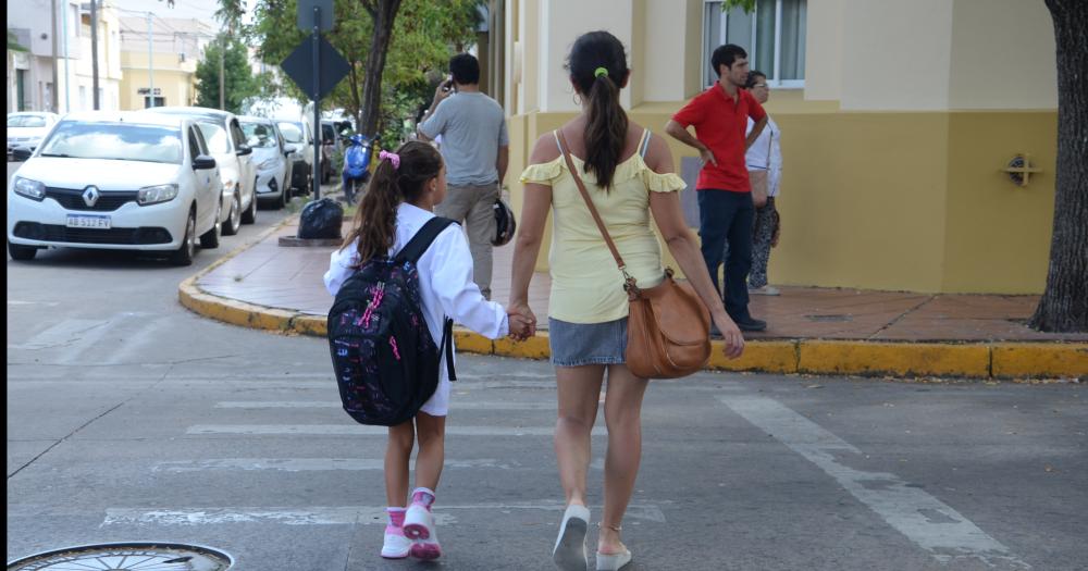 Buenos Aires es la provincia donde maacutes escuelas sumaron una hora extra de clase