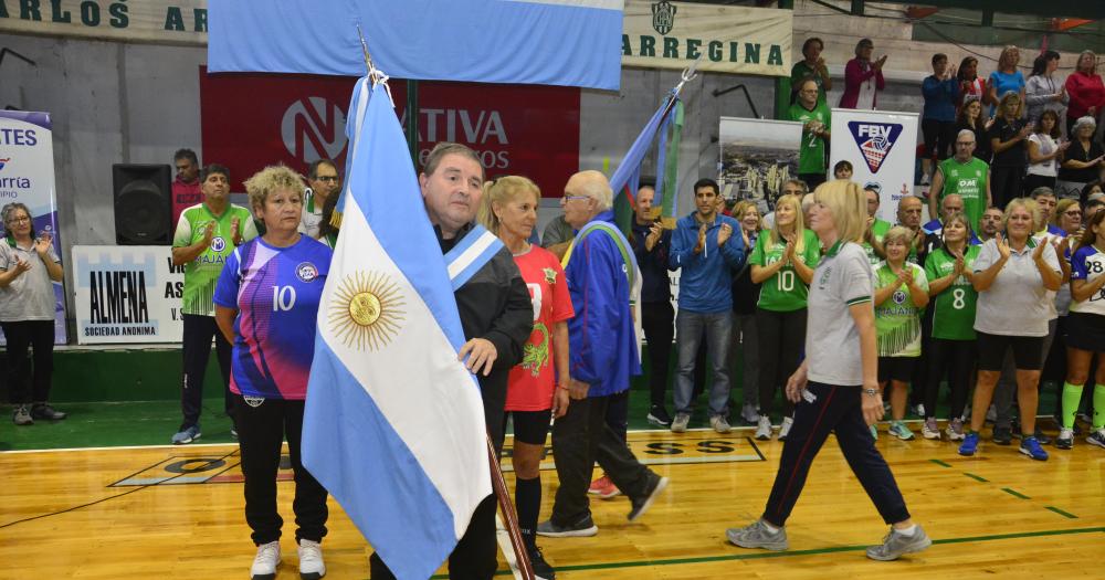 Un colmado gimnasio Juan Manolio recibió a todas las delegaciones que forman parte del 4º Nacional de Newcom