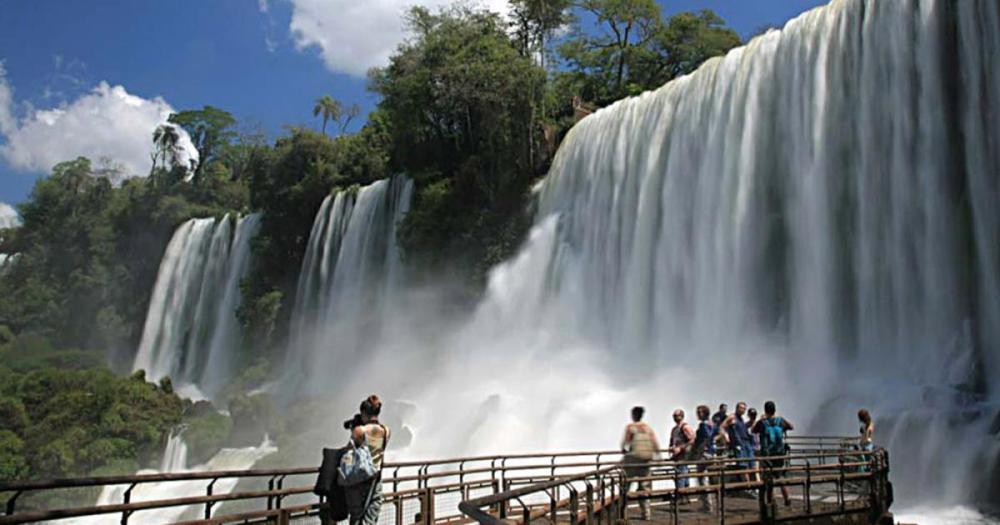 Finde largo- viajaron 920 mil turistas y gastaron 29109 millones