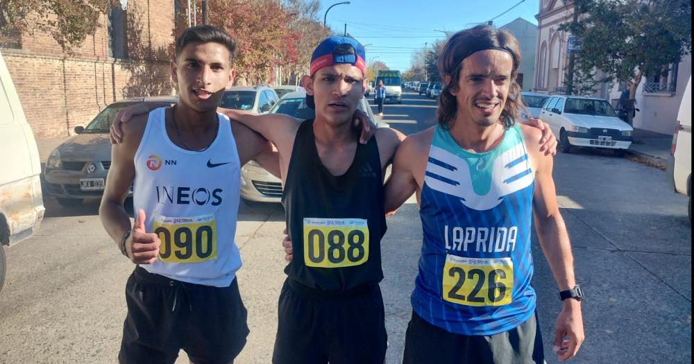 Los tres primeros de la general de 5 km caballeros