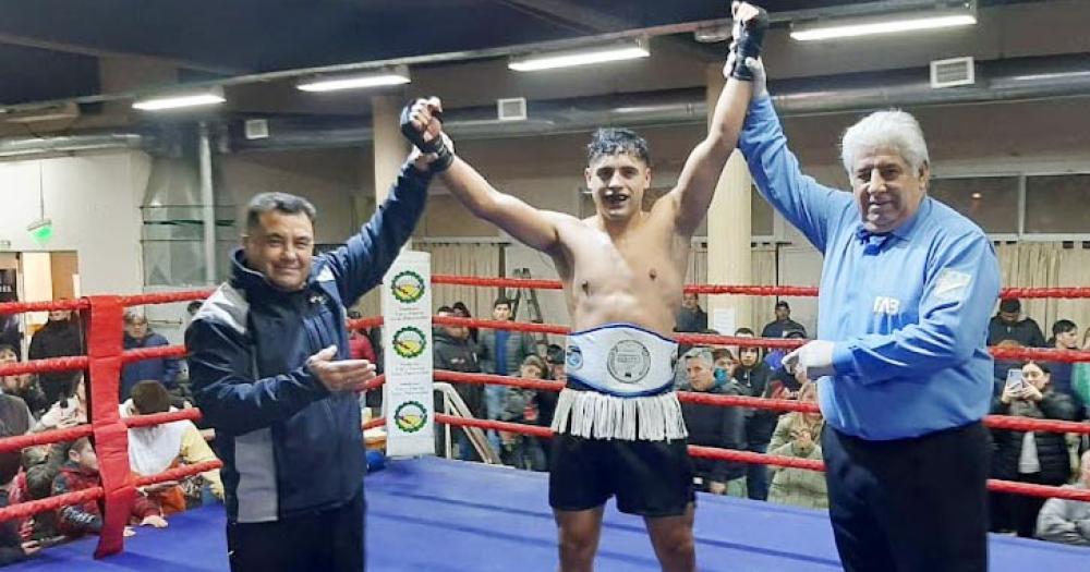 Tercer festival de Boxeo en El Fortiacuten con diez combates y ocho exhibiciones 