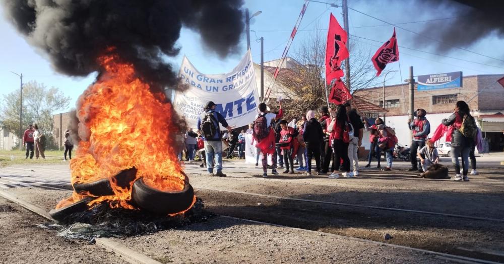 Imponente manifestacioacuten de organizaciones sociales- exigen poliacuteticas concretas para sectores populares