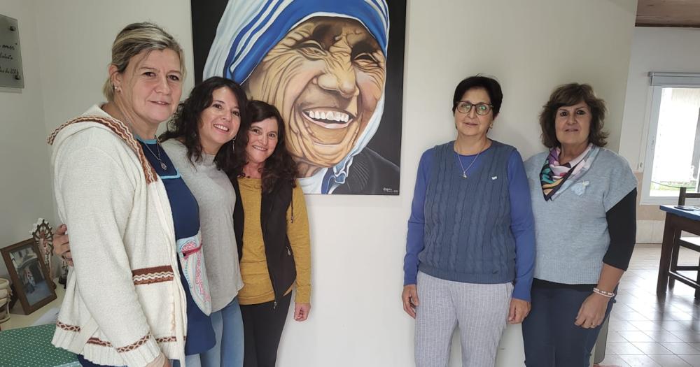 Vergel visitoacute el Centro de Adaptacioacuten Laboral Madre Teresa de Calcuta en Loma Negra 