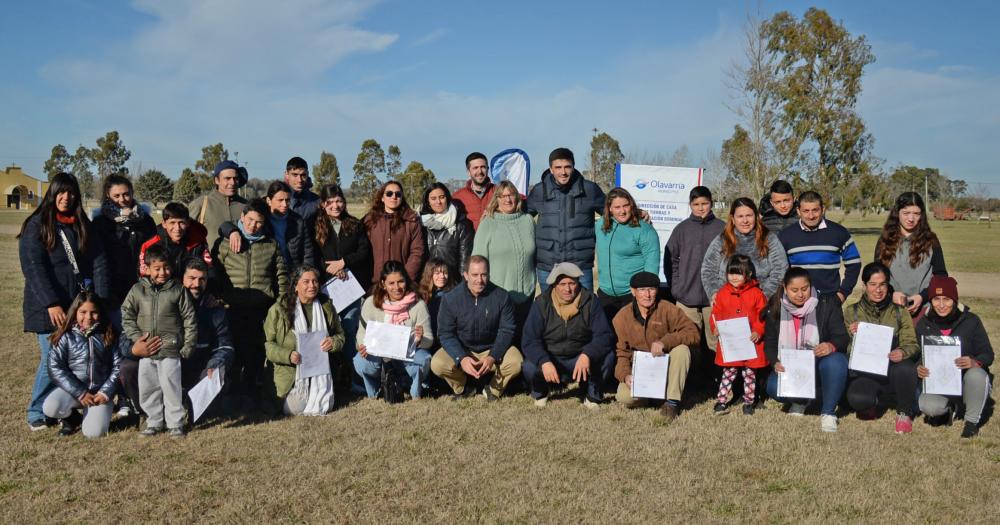 Entrega de lotes en Recalde- No hay nada maacutes lindo que llegar al lugar propio