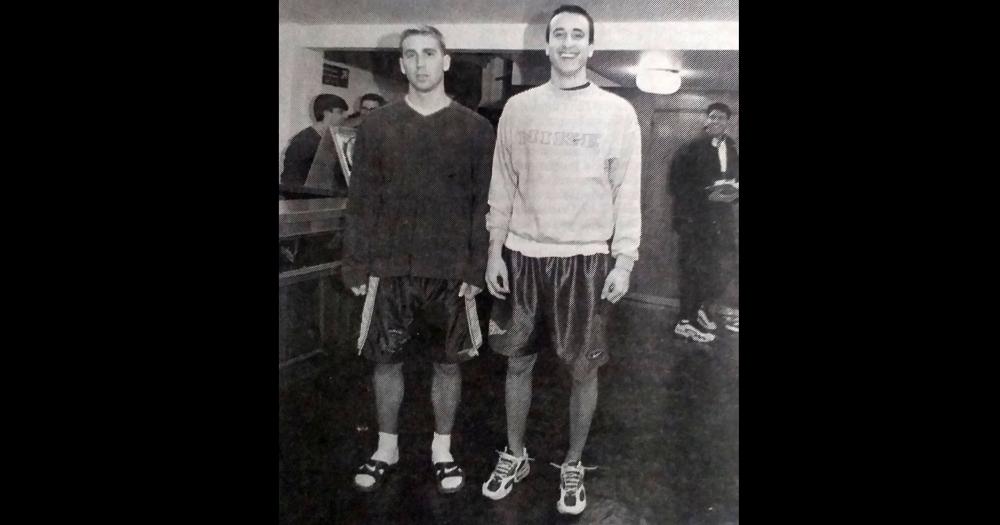 1998 La preselección nacional de b�squetbol llegaba a Olavarría para desarrollar entrenamientos con vistas al Mundial de Grecia en la foto Juan Ignacio S�nchez y Emanuel Ginóbili