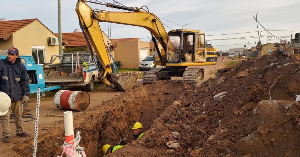 Comenzoacute la construccioacuten del conducto pluvial en barrio Educadores