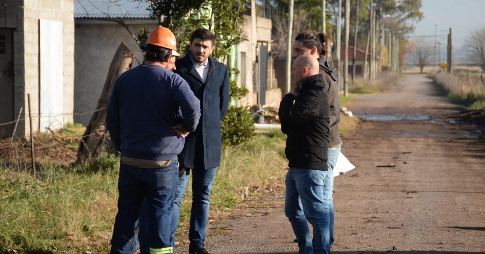 Colonia Hinojo- con una inversioacuten mayor a 100 millones de pesos inicioacute la construccioacuten de la red de agua corriente