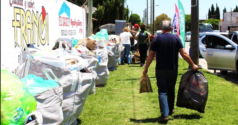 Olavarría es el primer municipio que trabaja en un programa de reciclaje y compostaje a tan alto nivel