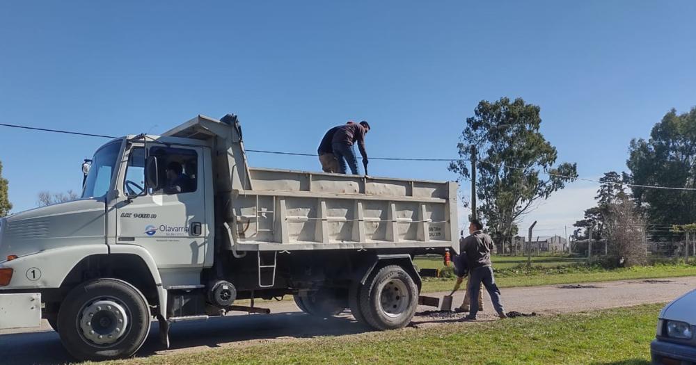 Se realizaron trabajos de limpieza y bacheo en las localidades