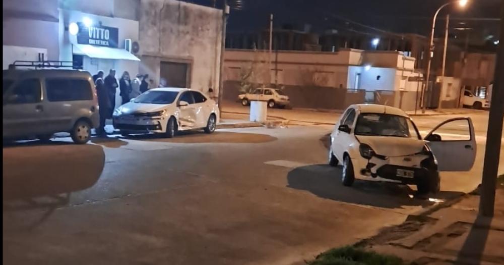 Violento choque entre dos autos