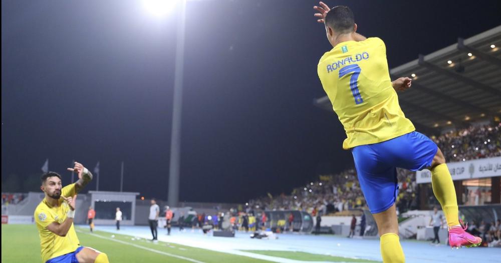 Ronaldo convirtioacute y su equipo jugaraacute la final del futbol arabe 