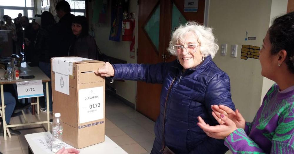 Participoacute de las PASO con 90 antildeos de edad  