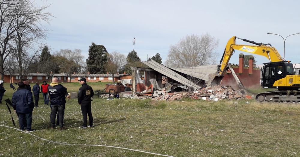 Demolieron una vivienda tomada hace tres antildeos 